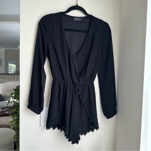 ASTR the Label xs black romper w cute lace edges